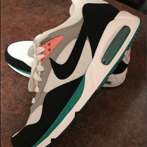 ❗️PRICE DROP❗️Women’s Nike Air Max